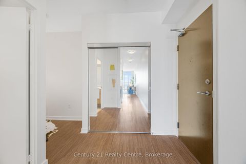 Photo 2 at 3307 - 21 Iceboat Terrace, Waterfront Communities C1, Toronto