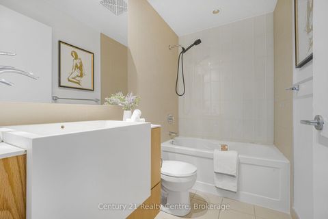 Photo 6 at 3307 - 21 Iceboat Terrace, Waterfront Communities C1, Toronto