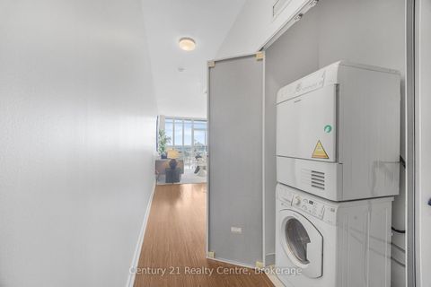 Photo 20 at 3307 - 21 Iceboat Terrace, Waterfront Communities C1, Toronto