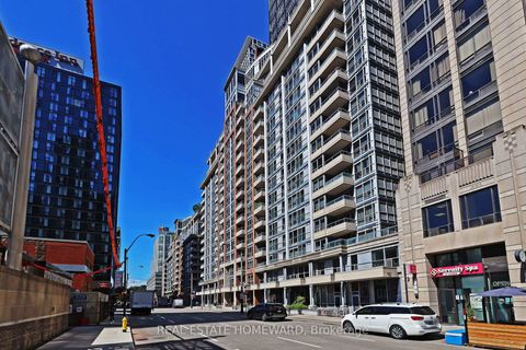 Photo 1 at PH31 - 250 Wellington Street W, Waterfront Communities C1, Toronto