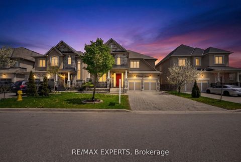 Photo 3 at 74 Dunrobin Crescent, Kleinburg, Vaughan