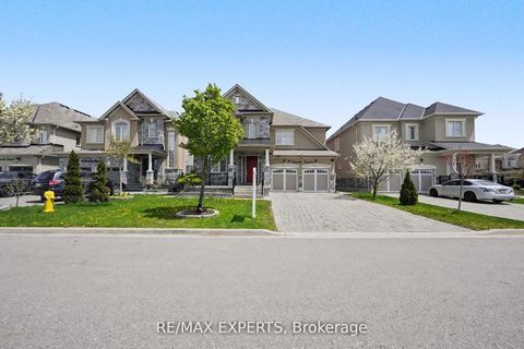 Photo 6 at 74 Dunrobin Crescent, Kleinburg, Vaughan