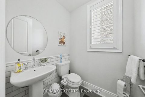 Photo 13 at 74 Dunrobin Crescent, Kleinburg, Vaughan