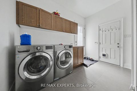 Photo 28 at 74 Dunrobin Crescent, Kleinburg, Vaughan