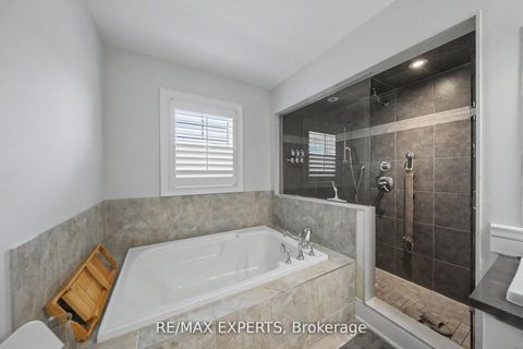 Photo 37 at 74 Dunrobin Crescent, Kleinburg, Vaughan