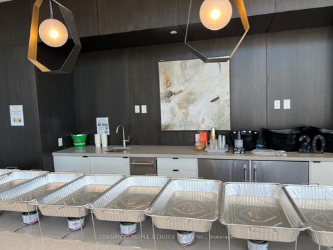 Photo 18 at 925 - 9000 Jane Street, Vellore Village, Vaughan