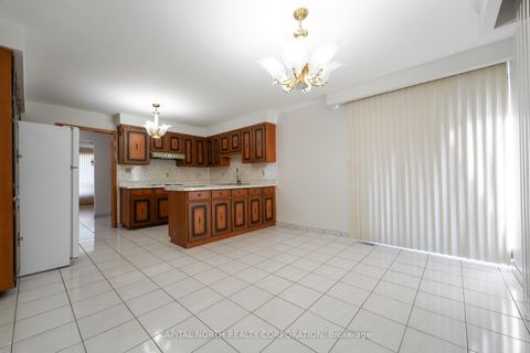 Photo 10 at 79 Shoreham Drive, Black Creek, Toronto