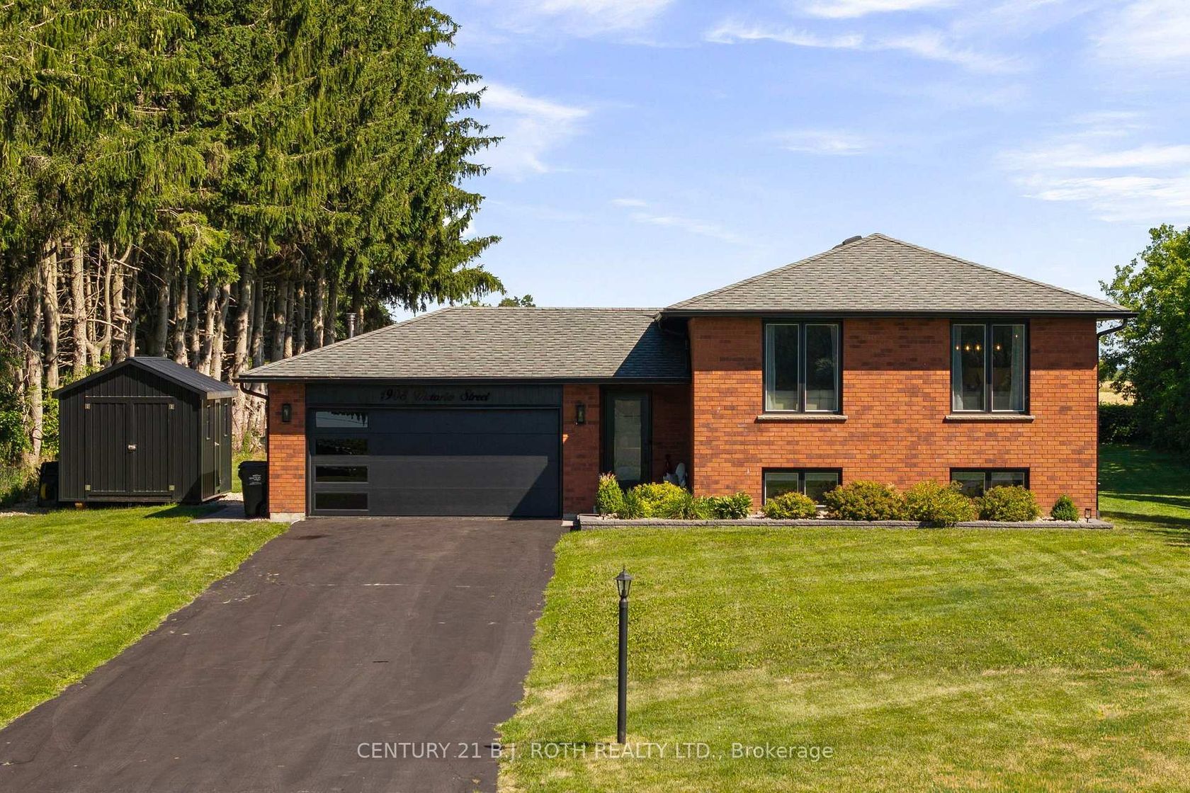 1908 10th Line, Stroud, Innisfil photo 4