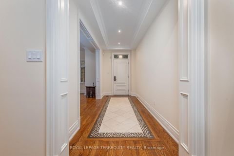 Photo 2 at 329 Walmer Road, Casa Loma, Toronto