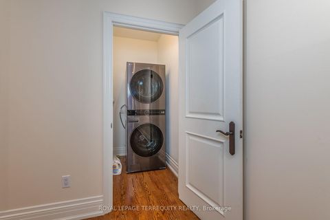 Photo 34 at 329 Walmer Road, Casa Loma, Toronto