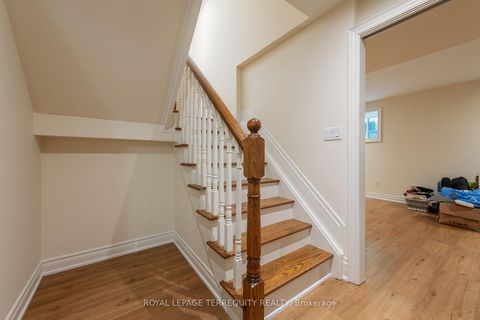 Photo 35 at 329 Walmer Road, Casa Loma, Toronto