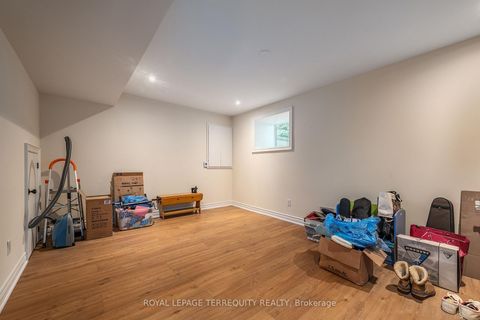 Photo 36 at 329 Walmer Road, Casa Loma, Toronto