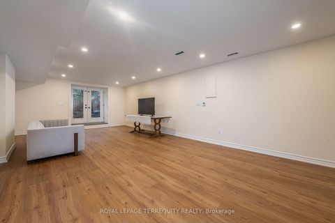 Photo 38 at 329 Walmer Road, Casa Loma, Toronto
