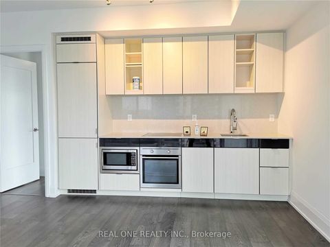 Photo 12 at 0915 - 101 Erskine Avenue, Mount Pleasant West, Toronto