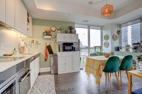 Photo 18 at 0915 - 101 Erskine Avenue, Mount Pleasant West, Toronto