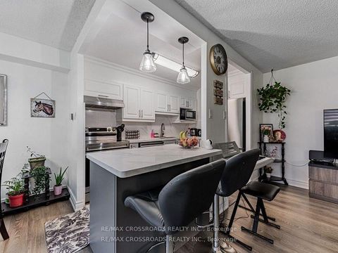 Photo 6 at 111 - 20 Sunrise Avenue, Victoria Village, Toronto