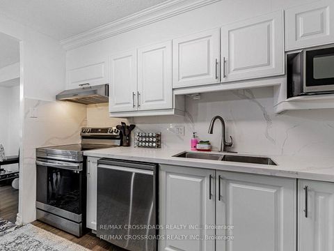 Photo 9 at 111 - 20 Sunrise Avenue, Victoria Village, Toronto