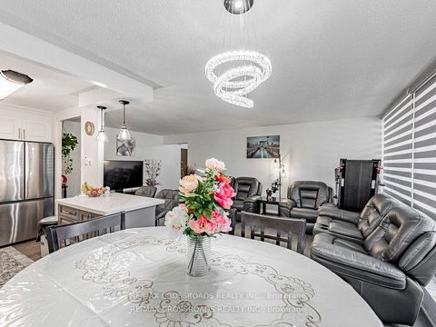 Photo 11 at 111 - 20 Sunrise Avenue, Victoria Village, Toronto