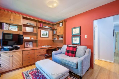 Photo 20 at 17 Clearside Place, Markland Wood, Toronto