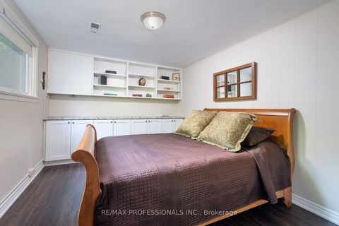 Photo 28 at 17 Clearside Place, Markland Wood, Toronto