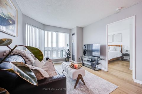 Photo 4 at 1908 - 11 Lee Centre Drive, Woburn, Toronto