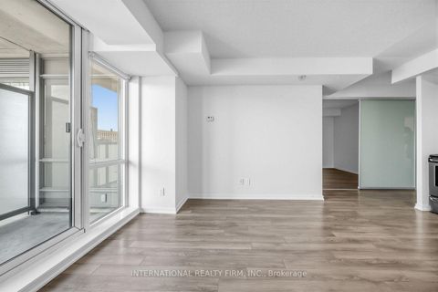 Photo 9 at 516 - 20 Joe Shuster Way, South Parkdale, Toronto