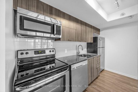 Photo 13 at 516 - 20 Joe Shuster Way, South Parkdale, Toronto