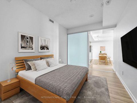 Photo 16 at 516 - 20 Joe Shuster Way, South Parkdale, Toronto