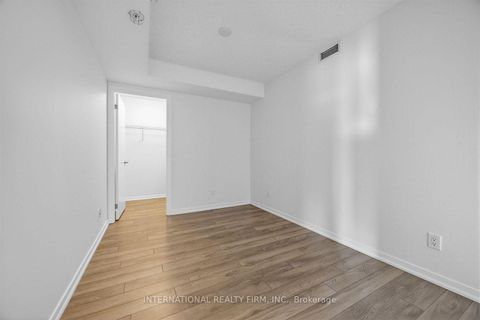 Photo 18 at 516 - 20 Joe Shuster Way, South Parkdale, Toronto