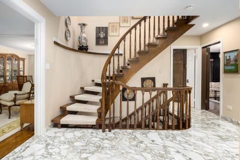 Photo 4 at 30 Coreydale Court, Bathurst Manor, Toronto