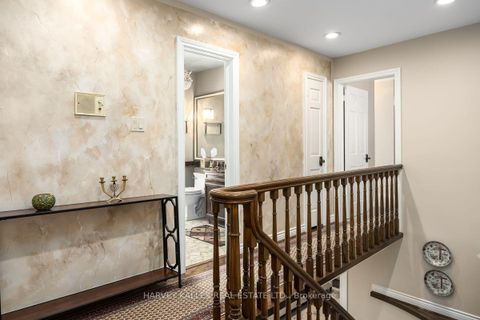 Photo 16 at 30 Coreydale Court, Bathurst Manor, Toronto