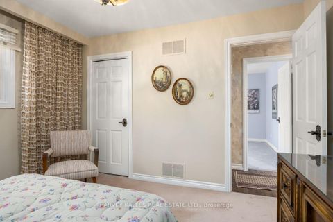 Photo 22 at 30 Coreydale Court, Bathurst Manor, Toronto
