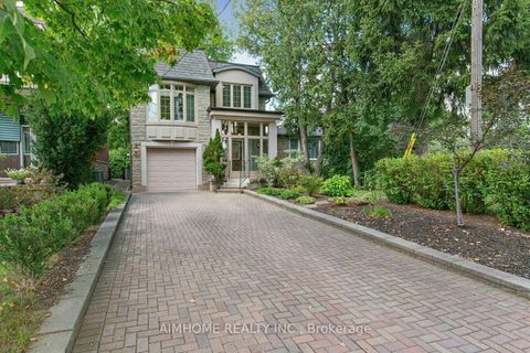 Photo 1 at 16 Carney Road, Newtonbrook West, Toronto