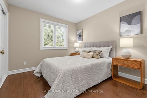 Photo 17 at 16 Carney Road, Newtonbrook West, Toronto