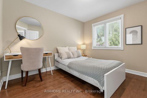 Photo 18 at 16 Carney Road, Newtonbrook West, Toronto