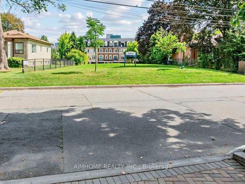 Photo 31 at 16 Carney Road, Newtonbrook West, Toronto