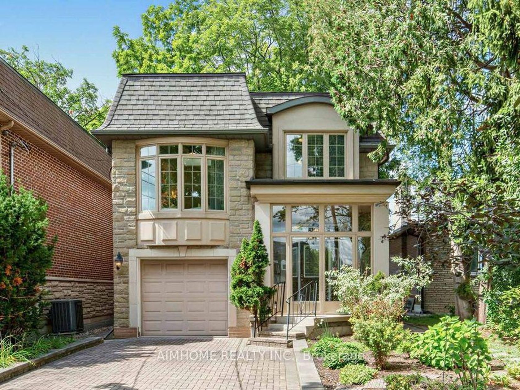 16 Carney Road, Newtonbrook West, Toronto 