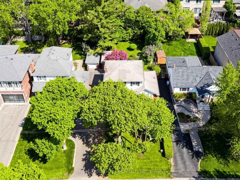 Photo 2 at 18 Orrell Avenue, Rosethorn, Toronto