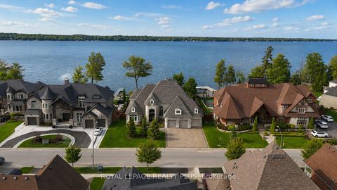 Photo 2 at 39 Plunkett Court, Bayshore, Barrie