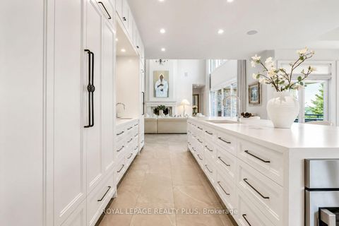 Photo 12 at 39 Plunkett Court, Bayshore, Barrie