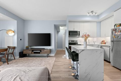 Photo 3 at 809 - 3220 Sheppard Avenue E, Sullivan, Toronto