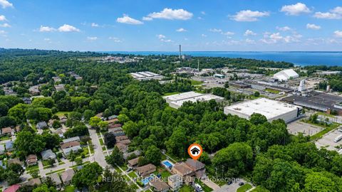 Photo 4 at 37 Bennett Road, West Hill, Toronto