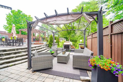 Photo 11 at 37 Bennett Road, West Hill, Toronto
