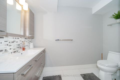 Photo 48 at 37 Bennett Road, West Hill, Toronto