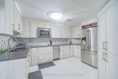 Photo 49 at 37 Bennett Road, West Hill, Toronto