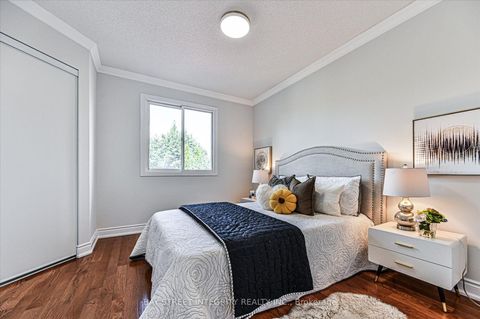 Photo 25 at 27 Samantha Circle, Doncrest, Richmond Hill