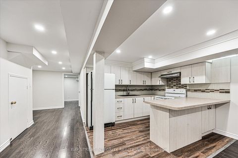 Photo 28 at 27 Samantha Circle, Doncrest, Richmond Hill
