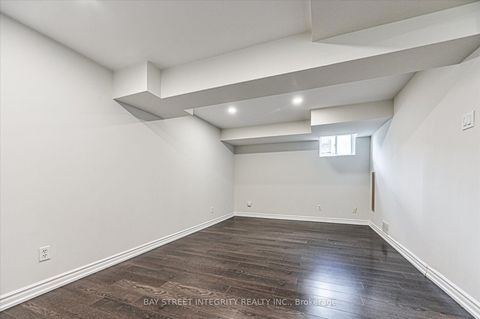 Photo 31 at 27 Samantha Circle, Doncrest, Richmond Hill