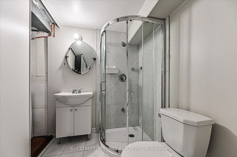 Photo 32 at 27 Samantha Circle, Doncrest, Richmond Hill