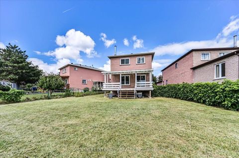 Photo 37 at 27 Samantha Circle, Doncrest, Richmond Hill